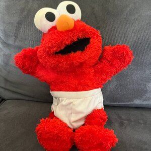 Sesame Street Talking Baby Elmo with Diapers Fisher Price 2006 TESTED and WORKS!